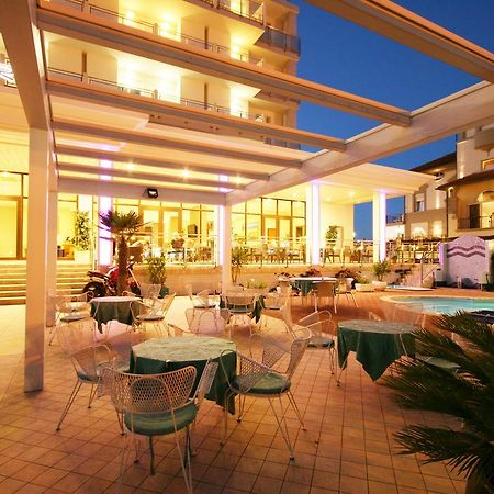 Hotel Excelsior Каттолика Экстерьер фото