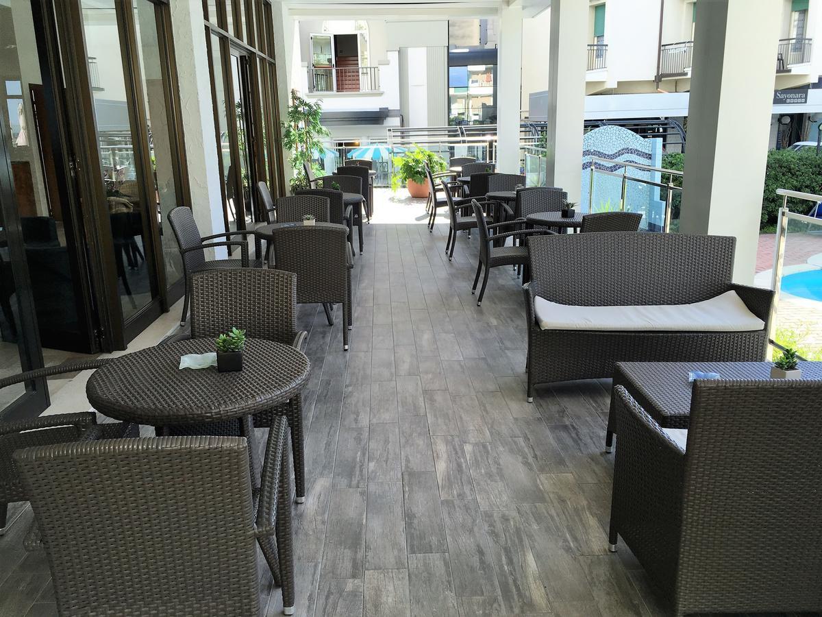 Hotel Excelsior Каттолика Экстерьер фото