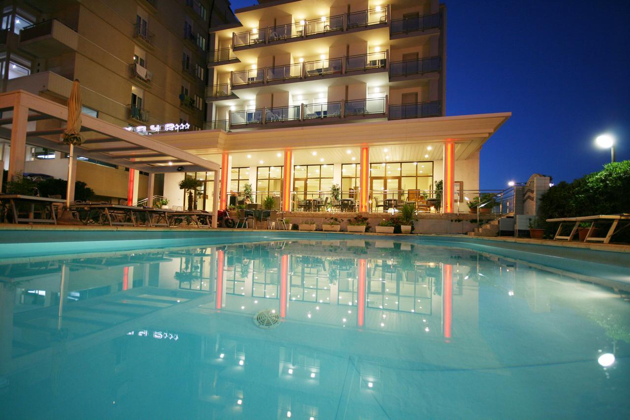 Hotel Excelsior Каттолика Экстерьер фото